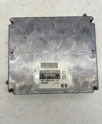Toyota Avensis T250 Engine control unit/module 8966105690 1758006324
