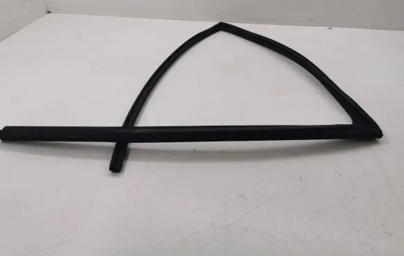 Toyota Corolla E210 E21 Rubber seal rear door window/glass 
