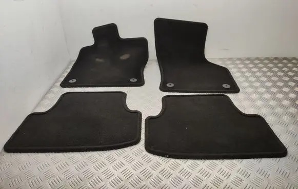 Seat Leon (5F) Car floor mat set 5F0061675