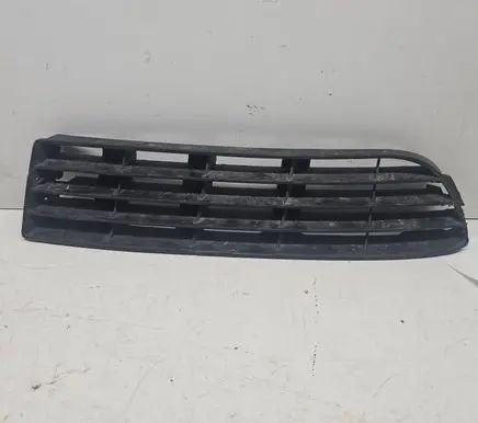 Audi A6 S6 C4 4A Front bumper lower grill 4A0807346