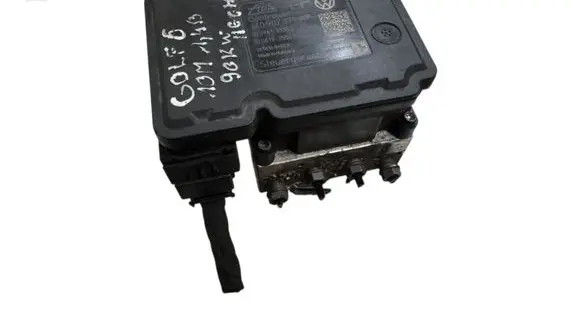 Volkswagen Golf VI ABS Pump 1K0614517CB 1K0907379AT