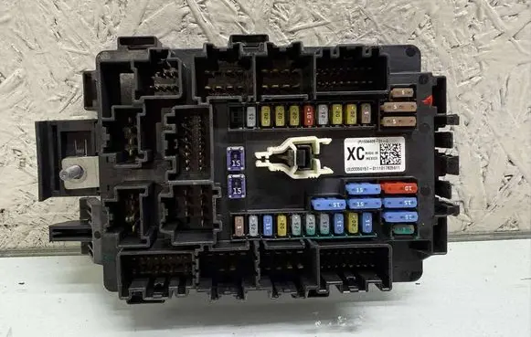 Tesla Model X Fuse module 103440901C P103440901C