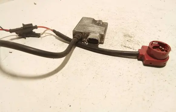 Volkswagen Sharan Headlight ballast module Xenon Daumbajdj0205