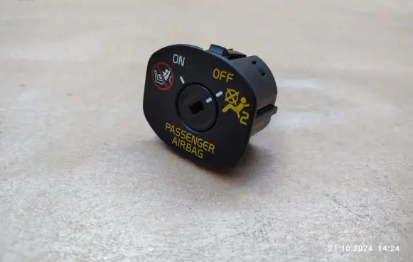 Volvo XC60 Passenger airbag on/off switch 31318268