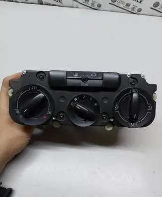 Volkswagen PASSAT B6 Climate control unit 3C1820045A