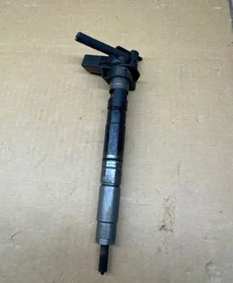 Audi A4 S4 B8 8K Fuel injector 03L130277 110516