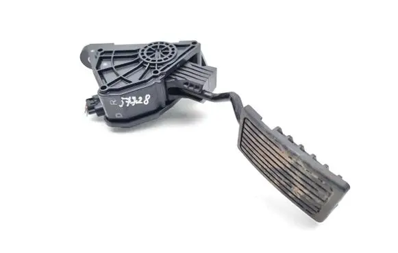 Honda CR-V Accelerator throttle pedal