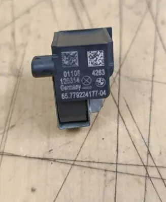 BMW X5 F15 Airbag deployment crash/impact sensor 6577922417704 65779224177 779224177