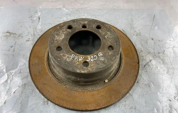 BMW 3 E46 Rear brake disc