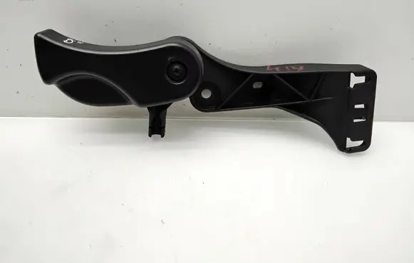 BMW 1 F20 F21 Engine bonnet (hood) release handle 7326365