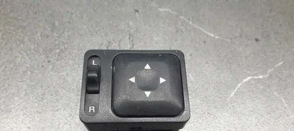 KIA Sportage Fog light switch 
