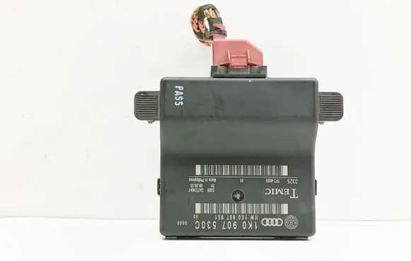 Volkswagen Touran I Gateway control module 1K0907530C 1K0907951