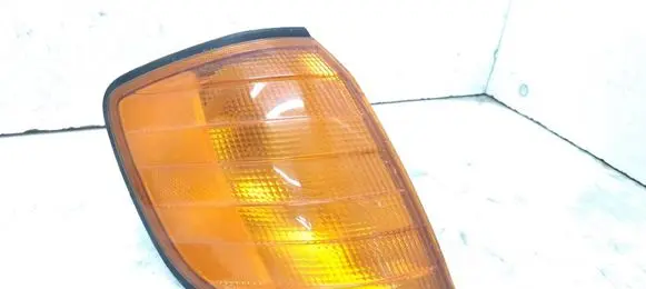 Mercedes-Benz S W140 Front indicator light 1305233933 1408260243