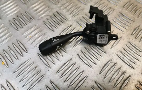 Mercedes-Benz CLS C219 Steering wheel adjustment handle/lever 1715402945 A1715402945