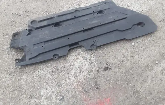 Renault Laguna III Engine splash shield/under tray 555270001R