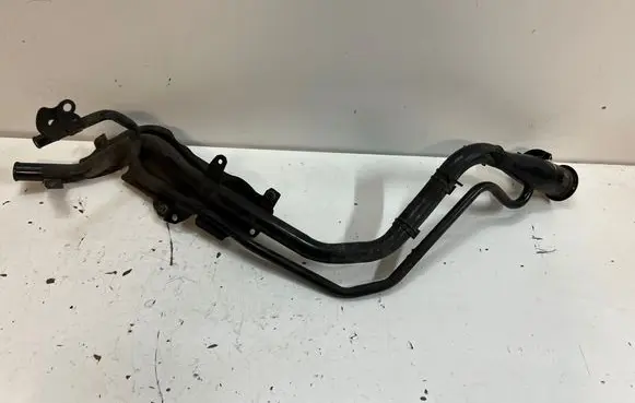Mazda 3 III Fuel tank filler neck pipe 