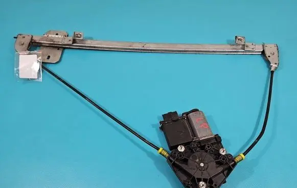 Iveco Daily 4th gen Front door window regulator with motor IMPRK1398464