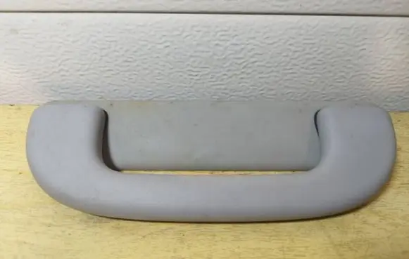 Mercedes-Benz Vito Viano W639 Front interior roof grab handle A6398150036