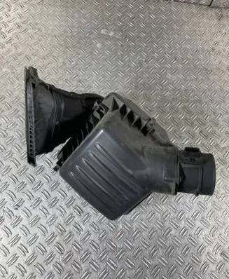 Jeep Grand Cherokee Air filter box 68199048AA