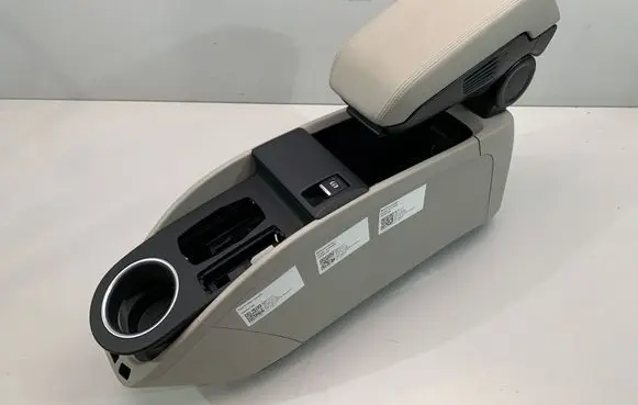 BMW i3 Center console 