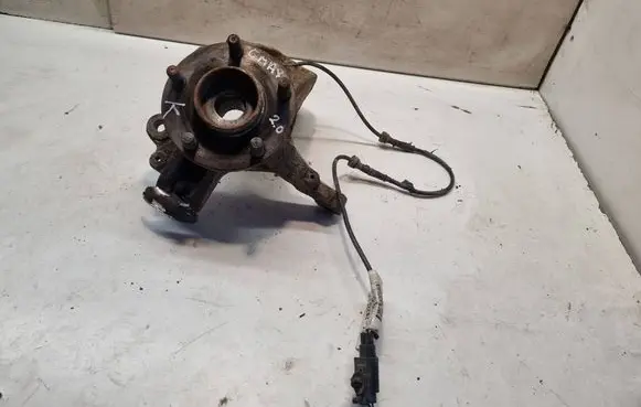 Ford Focus C-MAX Front wheel hub 3M513K171