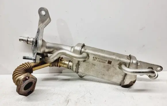 Renault Captur EGR valve cooler 1473500QAM 147350364R 1473500QAV