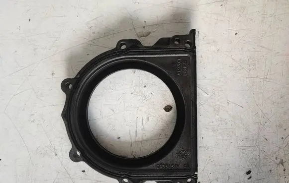 Mercedes-Benz Sprinter W906 Crankshaft Holder A6110100214