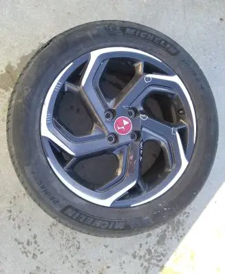 Citroen DS3 R18 alloy rim 9825290380