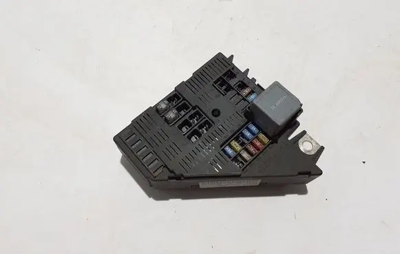 Volvo XC90 Fuse module 31398002