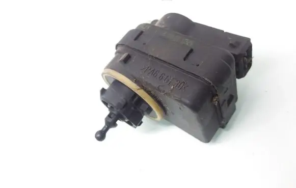 Land Rover Freelander Headlight level adjustment motor 