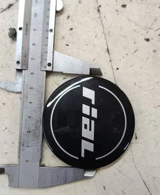 Audi TT Mk1 Non-original wheel cap 