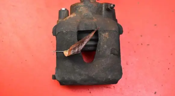 Volkswagen Golf V Front brake caliper