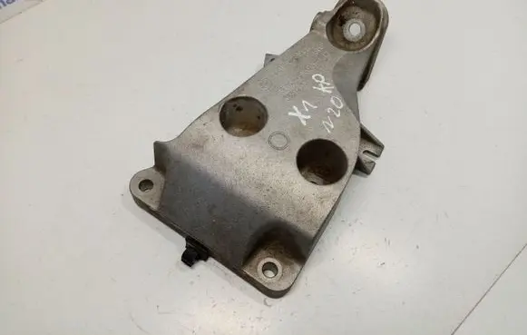 BMW X3 F25 Engine mounting bracket 22116785695