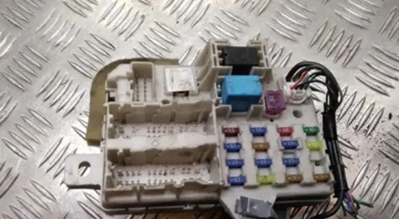 Mazda 6 Fuse box set 504E31