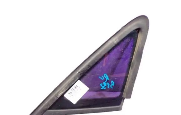 Volkswagen Touran I Rear side window