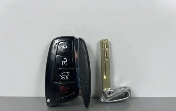 Hyundai Grand Santa Fe NC Ignition key/card 