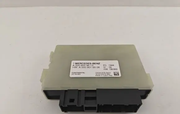 Mercedes-Benz C W205 Reducing agents exhaust control unit A0009004613 A0009016506 A2C16819800