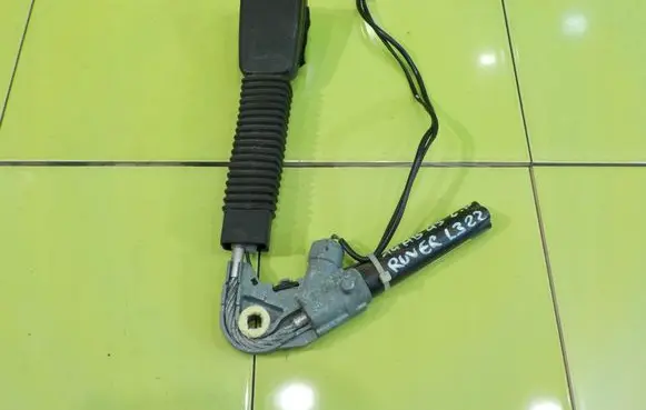 Land Rover Range Rover L322 Front seatbelt 7H42F61202AAW 14AB45
