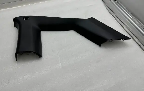 BMW i3 (C) pillar trim 58450713 7275670 1058090060