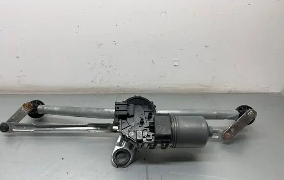 Front wiper linkage and motor