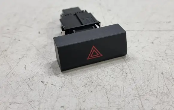 Seat Ibiza IV (6J,6P) Hazard light switch 5F0953235