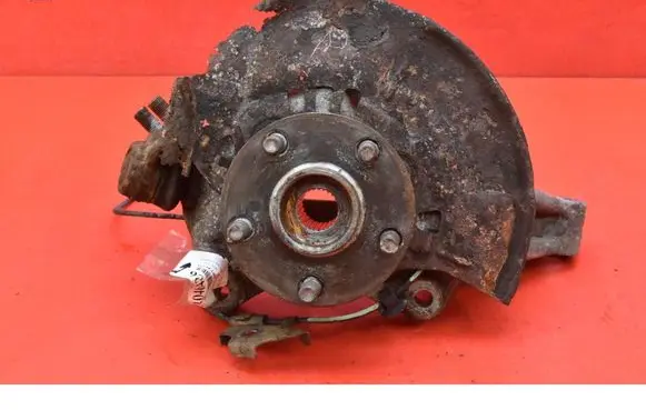 Toyota Prius (XW30) Front wheel hub spindle knuckle 