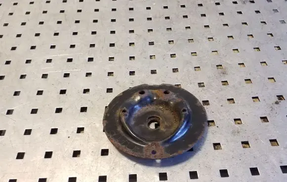 Toyota Corolla E120 E130 Coil spring mount 