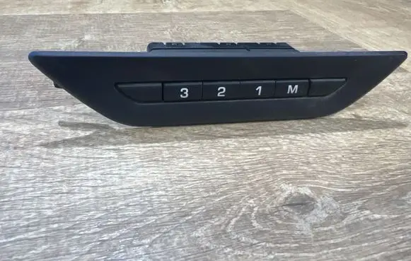Land Rover Range Rover Velar Seat memory switch LK7217776AA 00052613