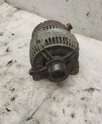 Volkswagen Sharan Generator/alternator 0123505011 028903025S