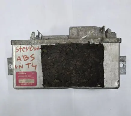Volkswagen Transporter - Caravelle T4 ABS control unit/module 701907379A 47200197 0265100071