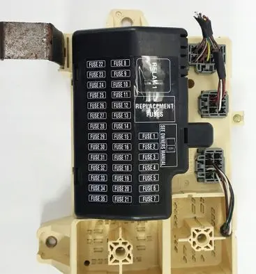 Jaguar S-Type Relay mounting block 2R8T14A067AC