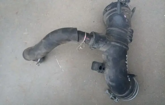 Toyota Yaris Air intake hose/pipe