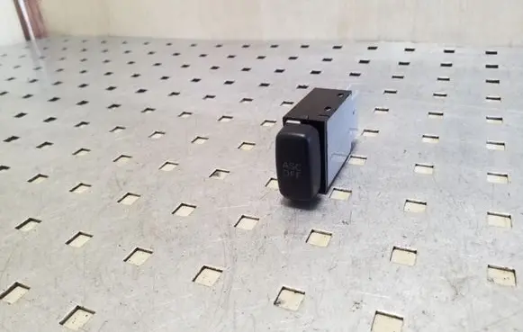 Peugeot 4007 ESP (stability program) switch 