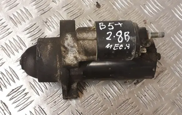 Volkswagen PASSAT B5.5 Starter motor 0001108174 078911023D